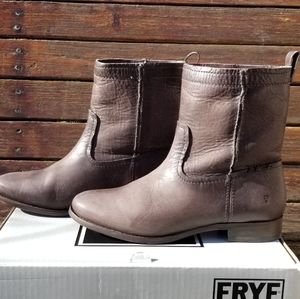 Frye Cara Short boots (women's)